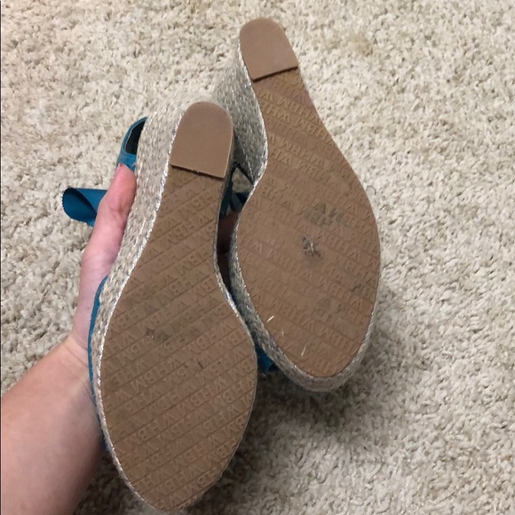 Teal black house white market heels - Picture 4 of 4